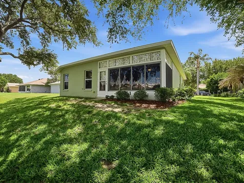 1431 Lake Villa Drive Tavares FL 32778