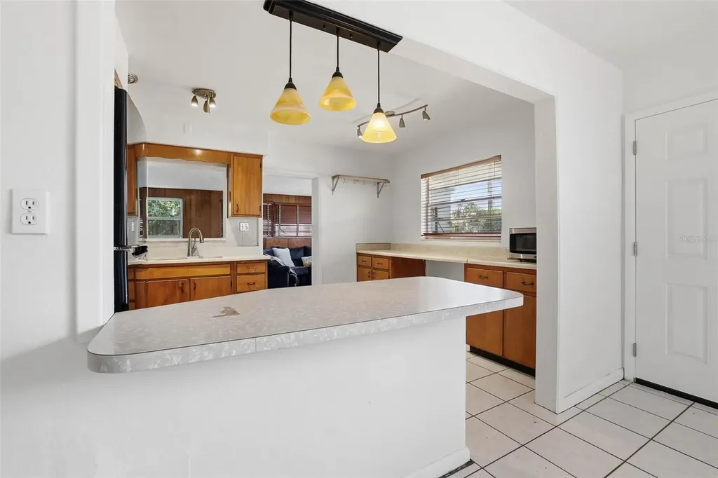 2112 W Orient Street Tampa FL 33607