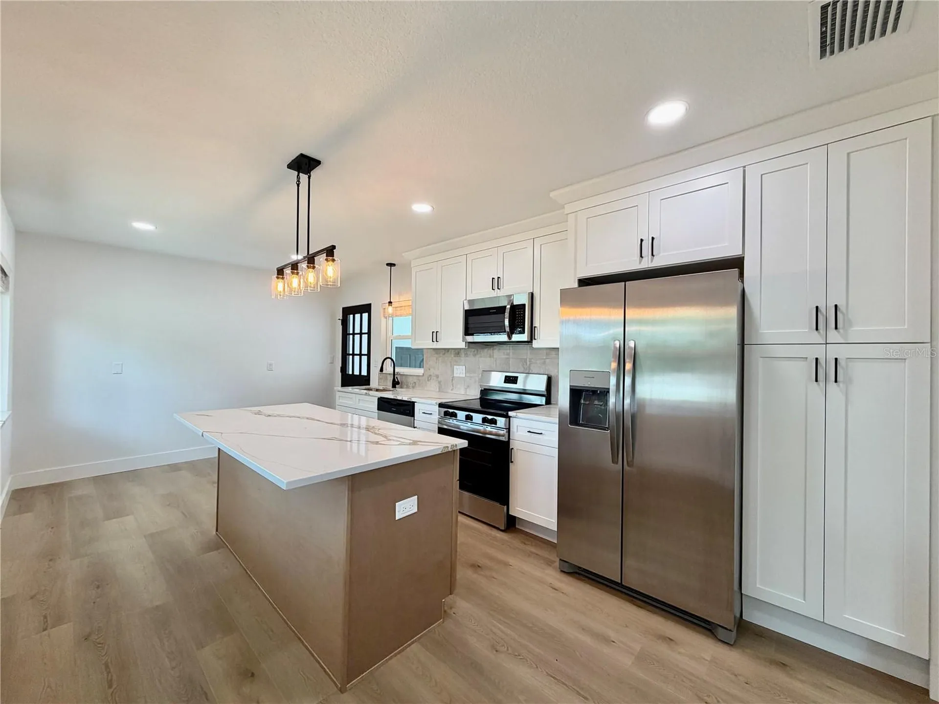 2844 30th Avenue N St Petersburg FL 33713