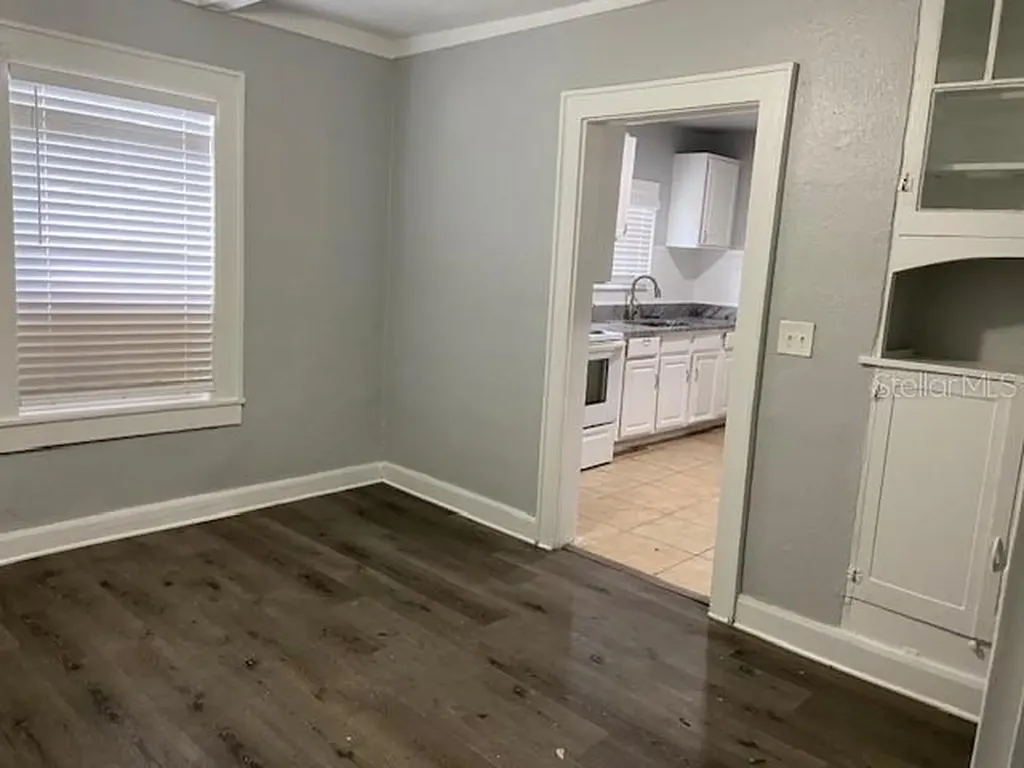 1727 45th Street S St Petersburg FL 33711