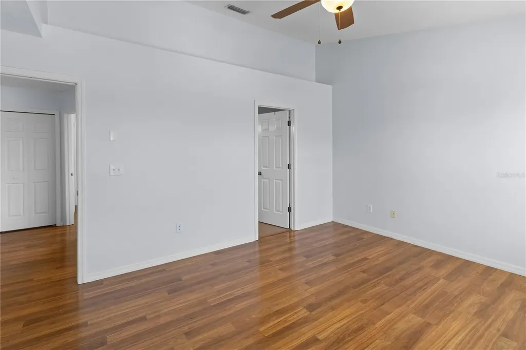 12294 Country White Circle Tampa FL 33635