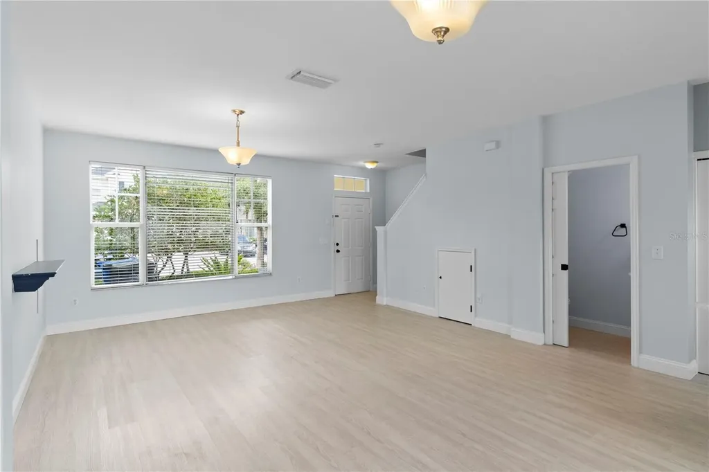 12294 Country White Circle Tampa FL 33635