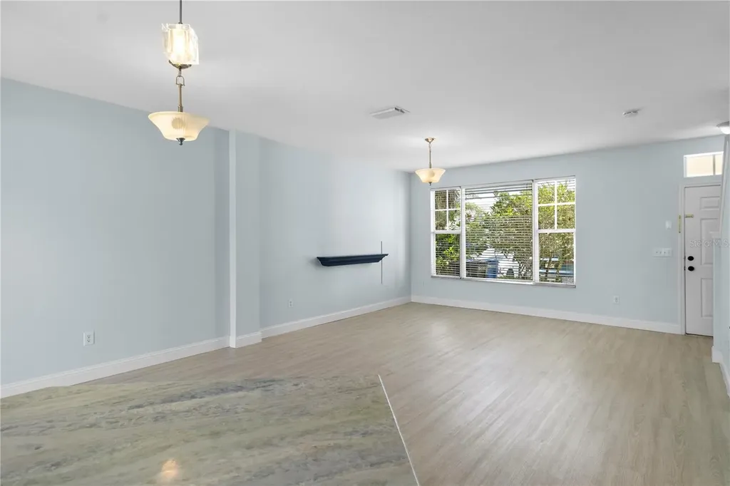 12294 Country White Circle Tampa FL 33635