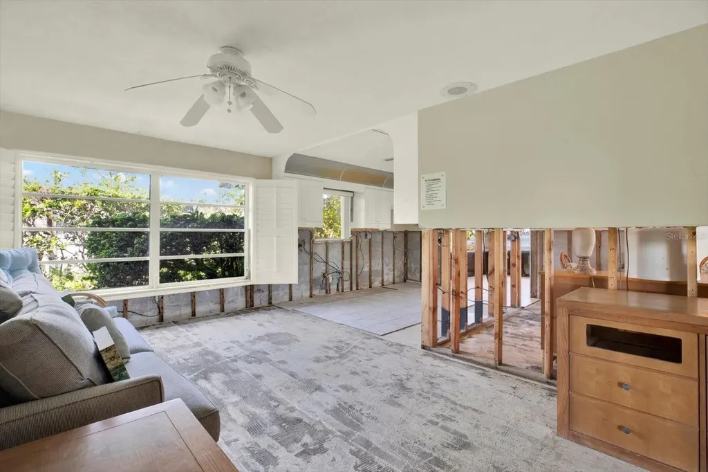 218 Driftwood Lane Largo FL 33770