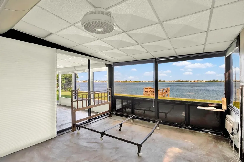 218 Driftwood Lane Largo FL 33770