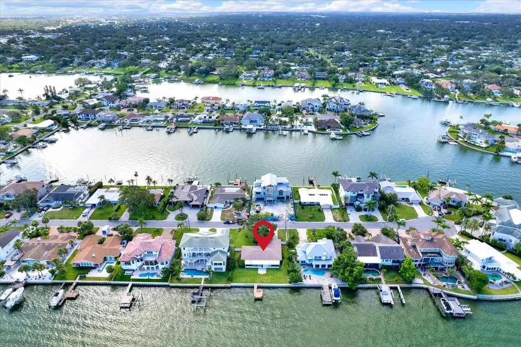 218 Driftwood Lane Largo FL 33770