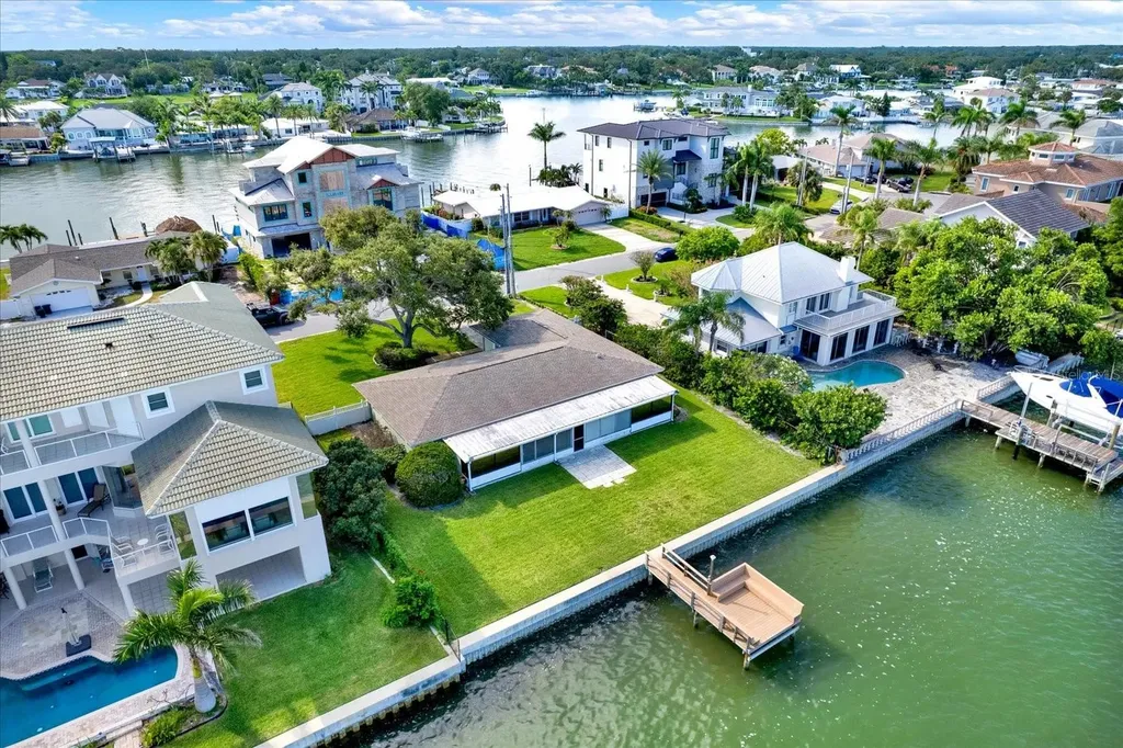 218 Driftwood Lane Largo FL 33770