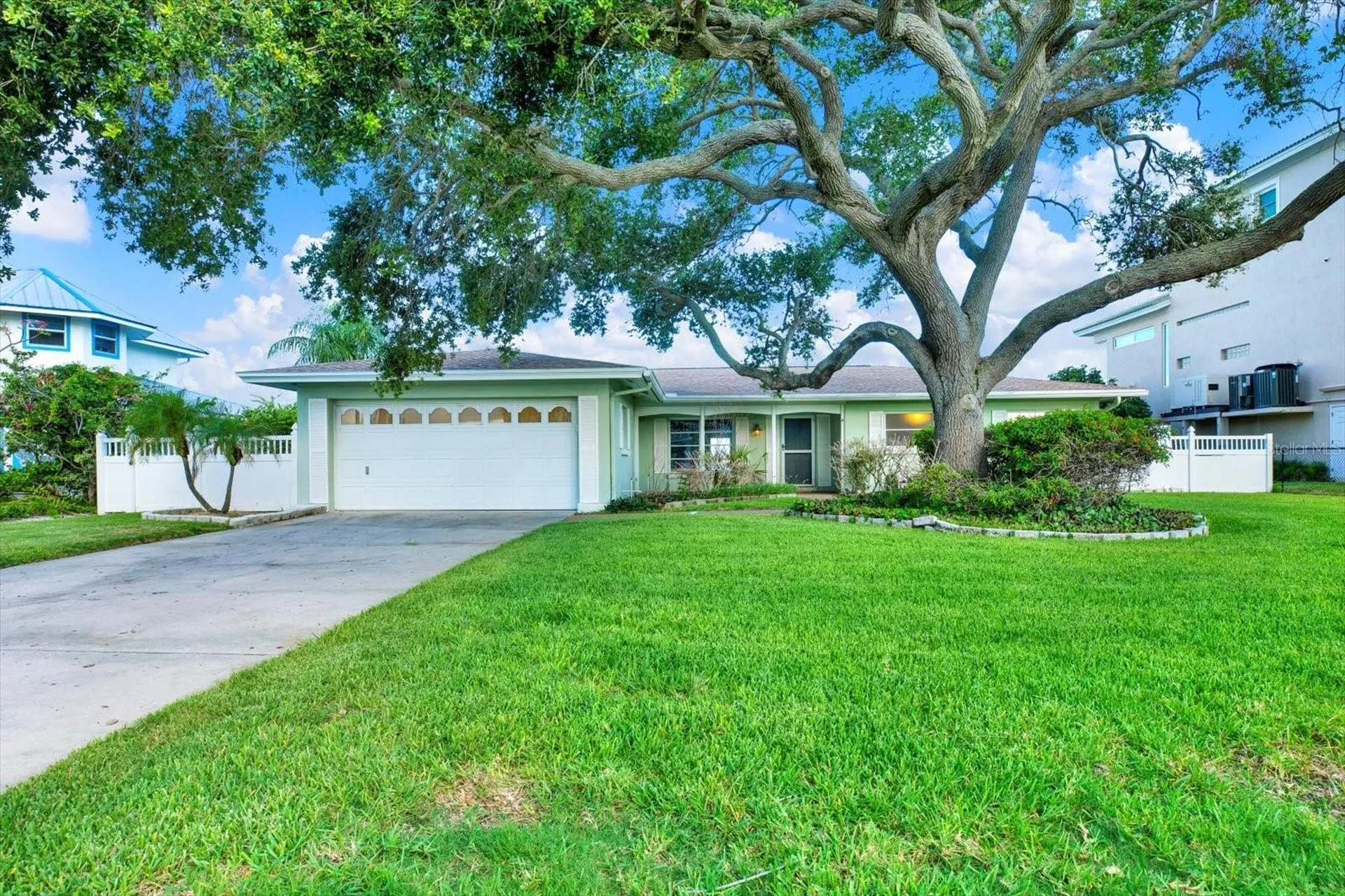 218 Driftwood Lane Largo FL 33770