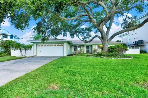 218 Driftwood Lane Largo FL 33770