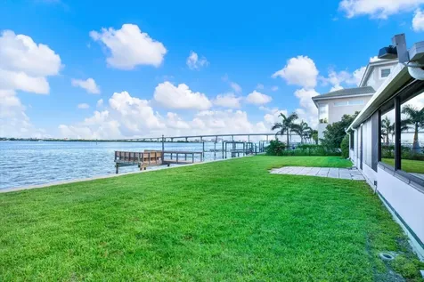218 Driftwood Lane Largo FL 33770