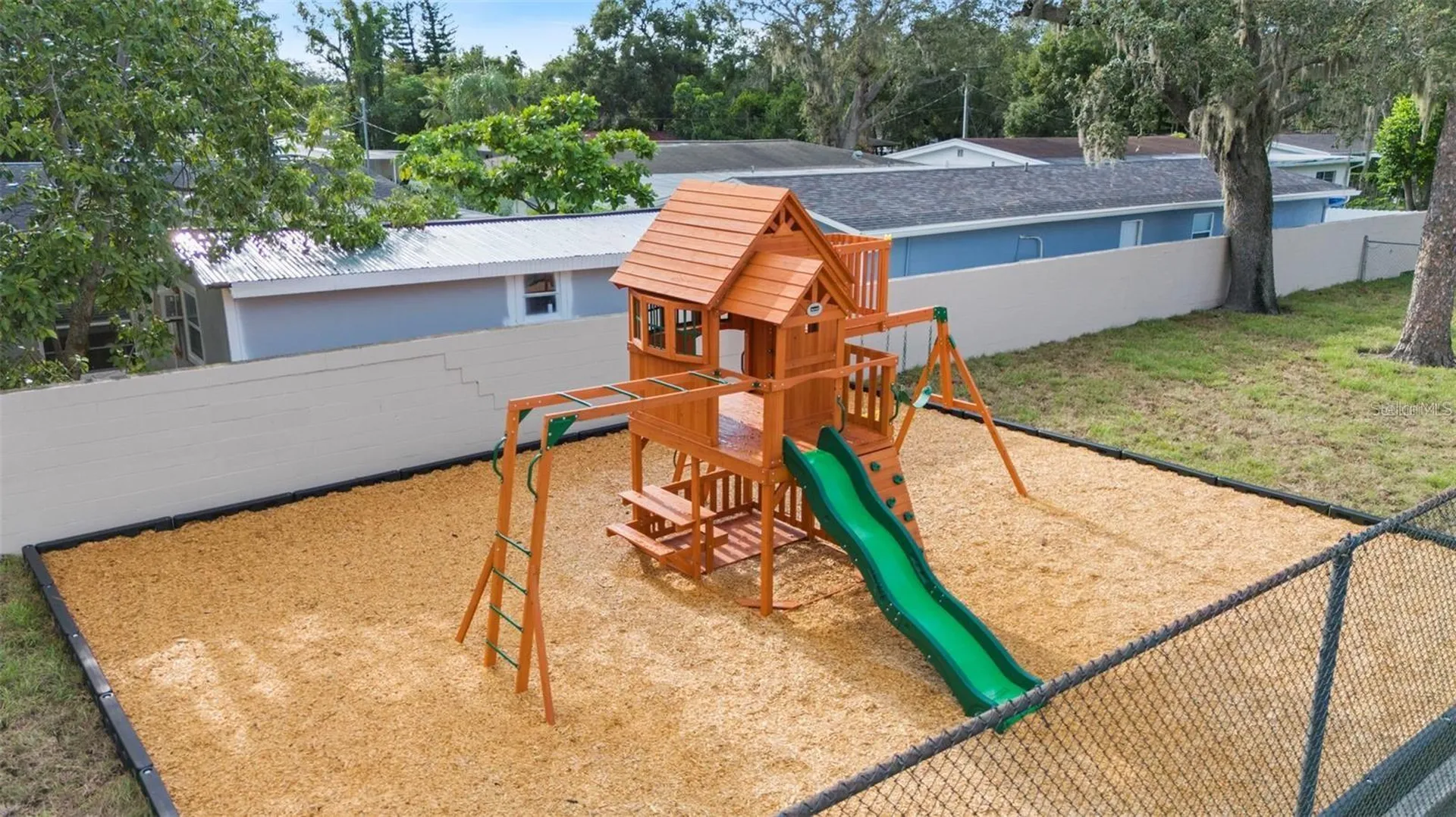 7516 Needle Leaf Place Tampa FL 33617