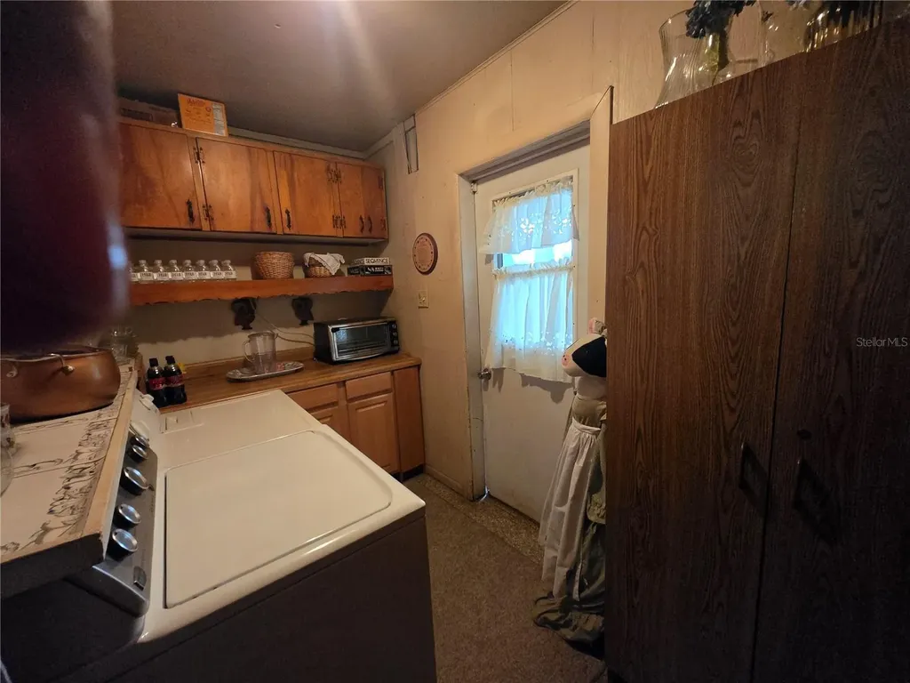 2304 W Woodlawn Avenue Tampa FL 33618