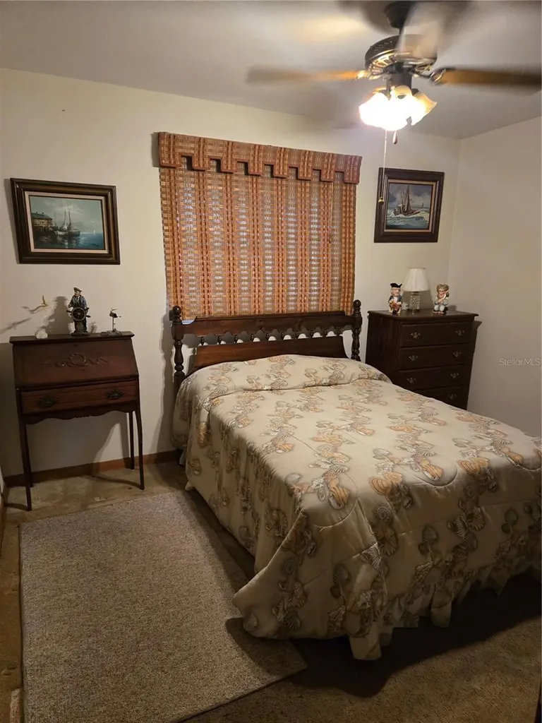 2304 W Woodlawn Avenue Tampa FL 33618