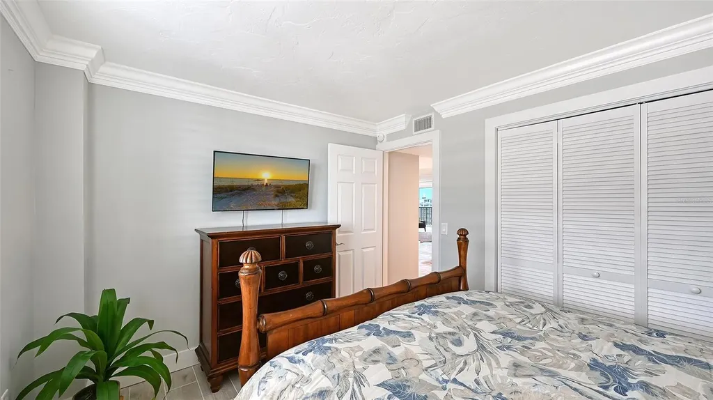 5880 Midnight Pass Road Sarasota FL 34242