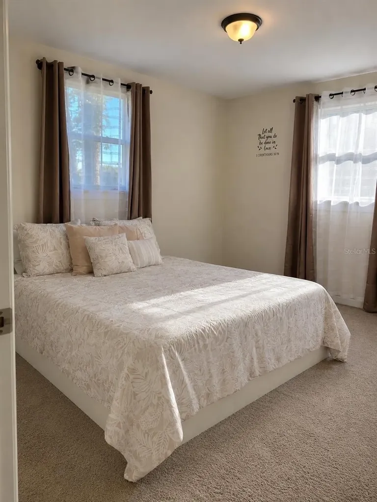 4823 Longwood Avenue Holiday FL 34690