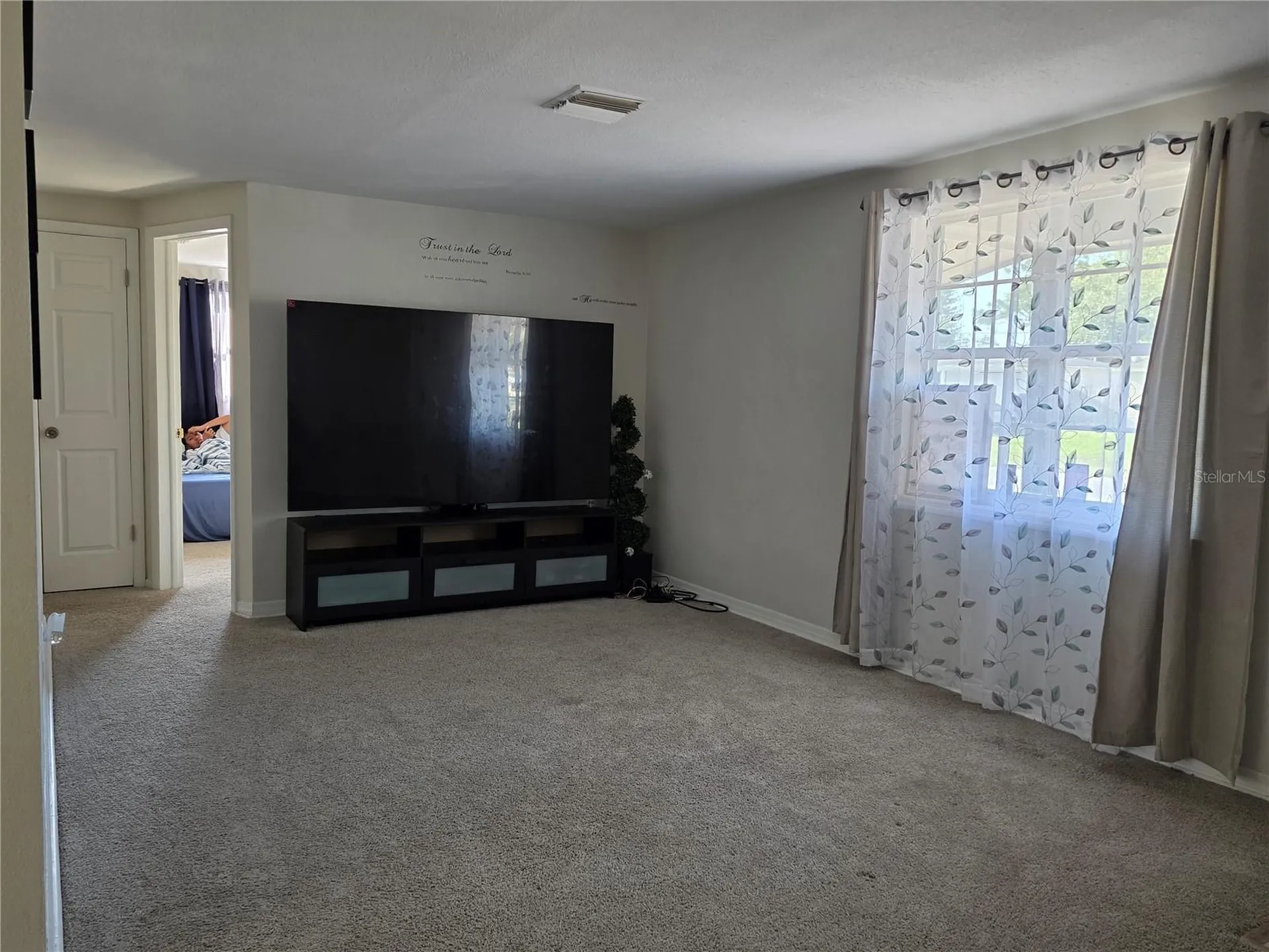 4823 Longwood Avenue Holiday FL 34690