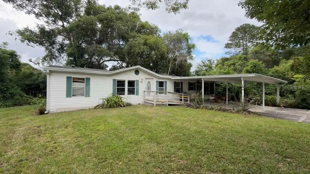 2011 Pinewood Lane Mount Dora FL 32757