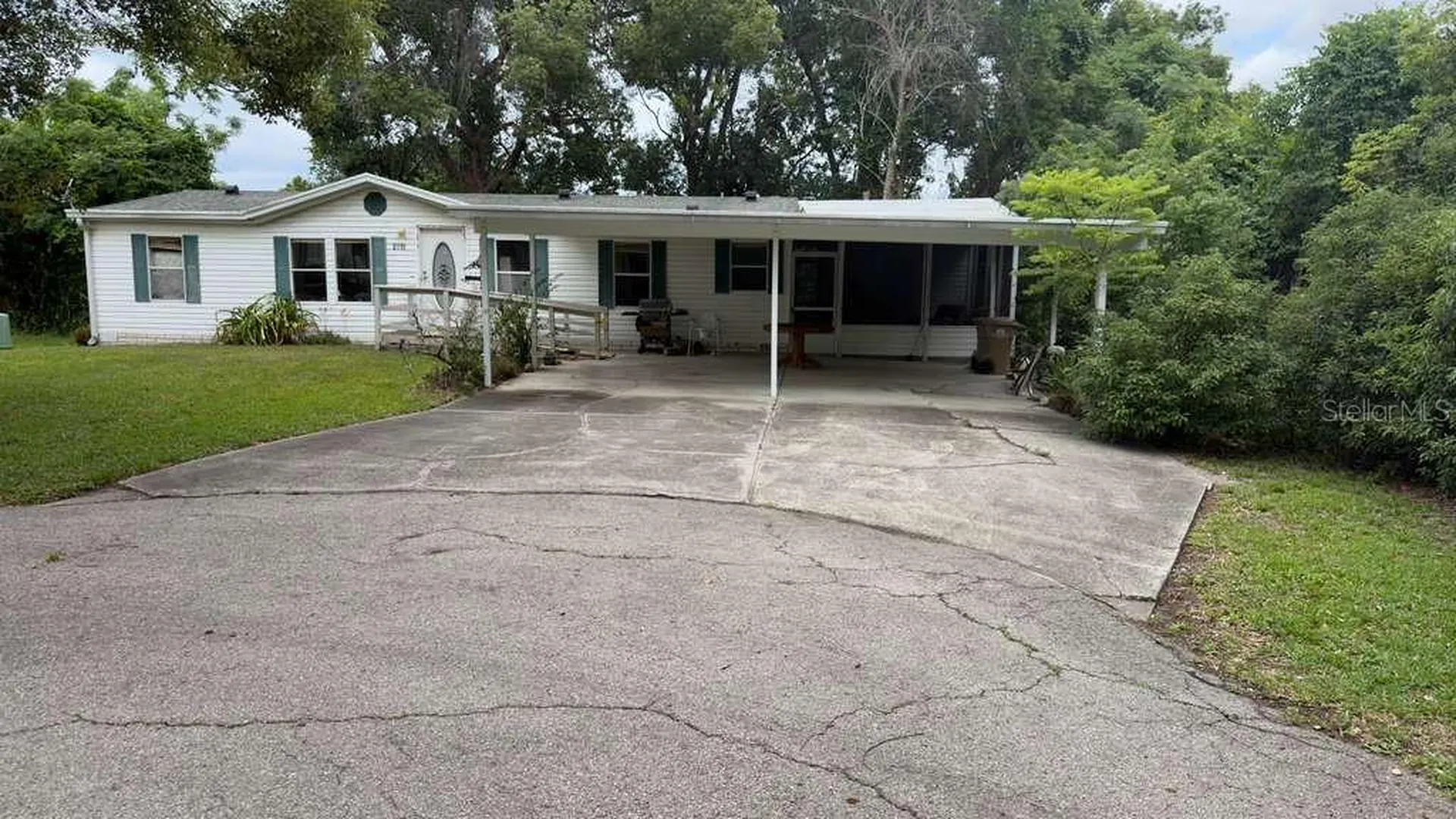 2011 Pinewood Lane Mount Dora FL 32757