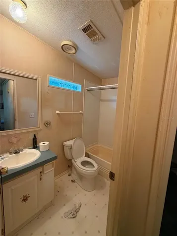 2011 Pinewood Lane Mount Dora FL 32757