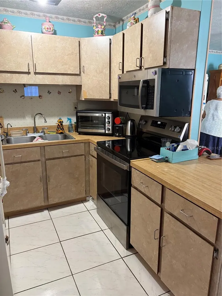 918 Brack Street Kissimmee FL 34744