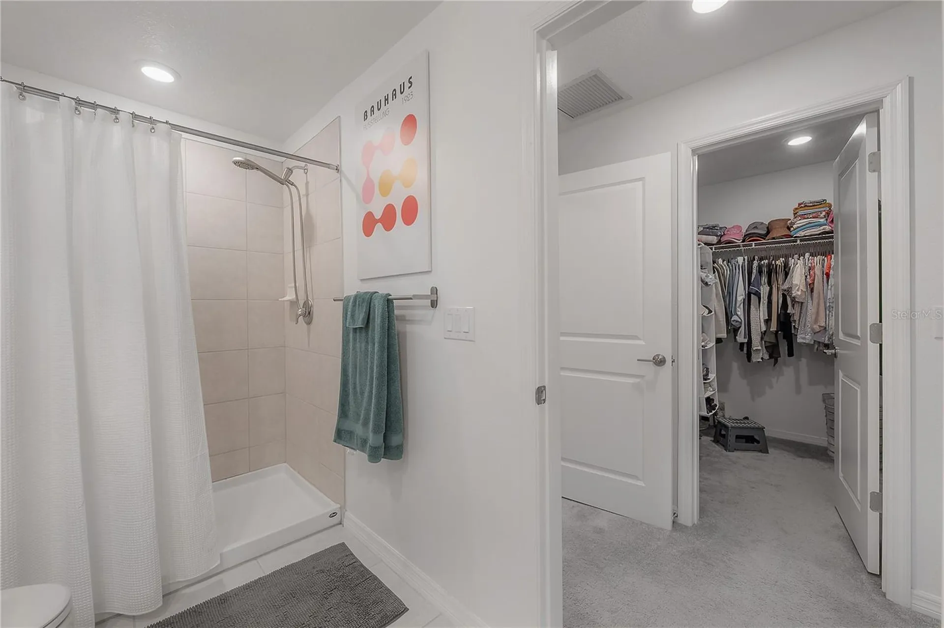 5223 Forum Boulevard Holiday FL 34690