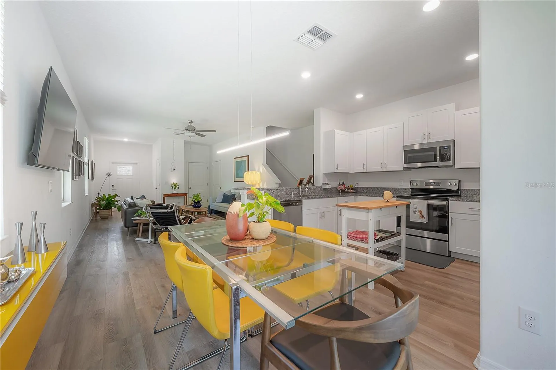 5223 Forum Boulevard Holiday FL 34690