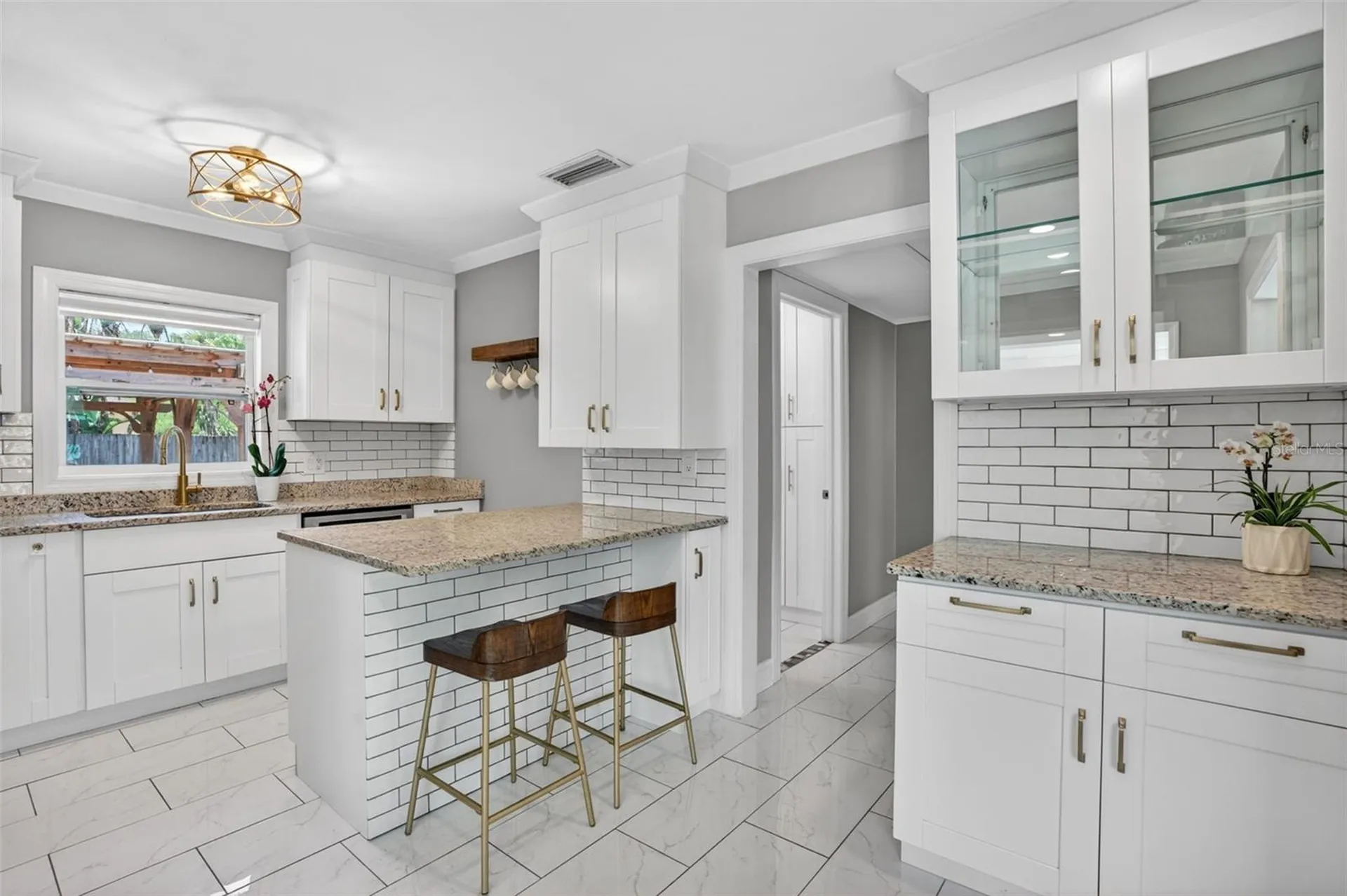 2810 Sanders Drive Tampa FL 33611