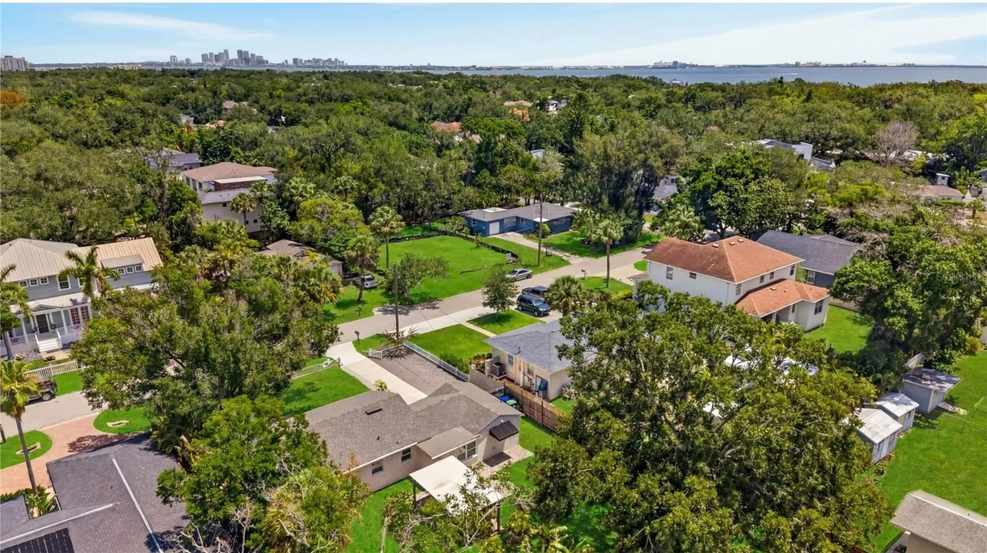 2810 Sanders Drive Tampa FL 33611