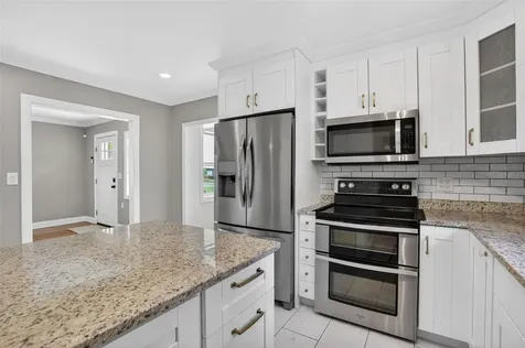 2810 Sanders Drive Tampa FL 33611