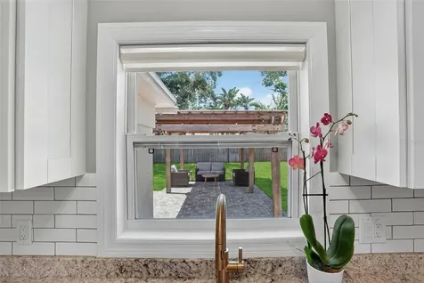 2810 Sanders Drive Tampa FL 33611