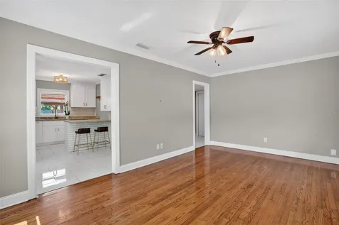 2810 Sanders Drive Tampa FL 33611
