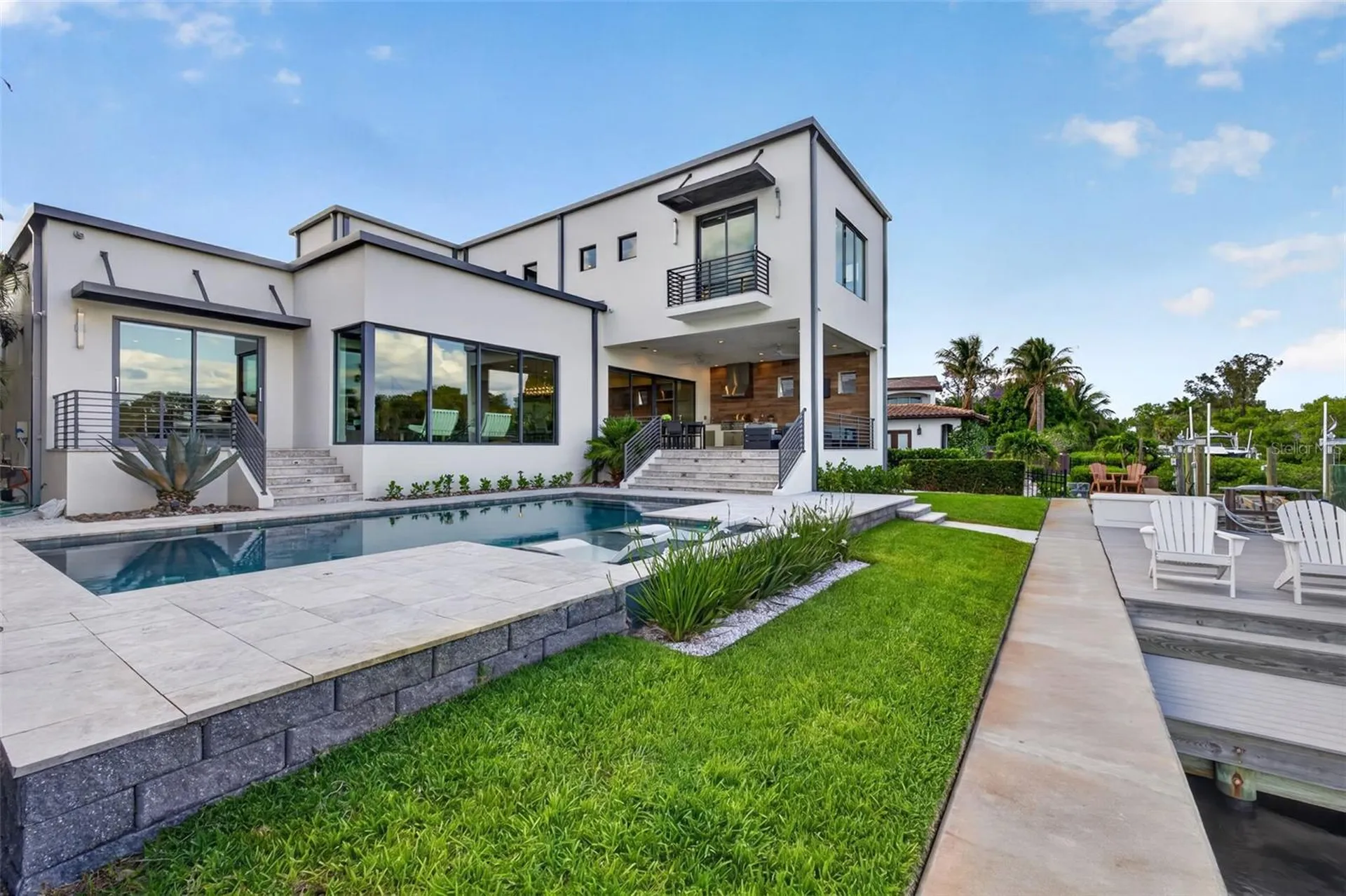 874 Placido Way NE St Petersburg FL 33704