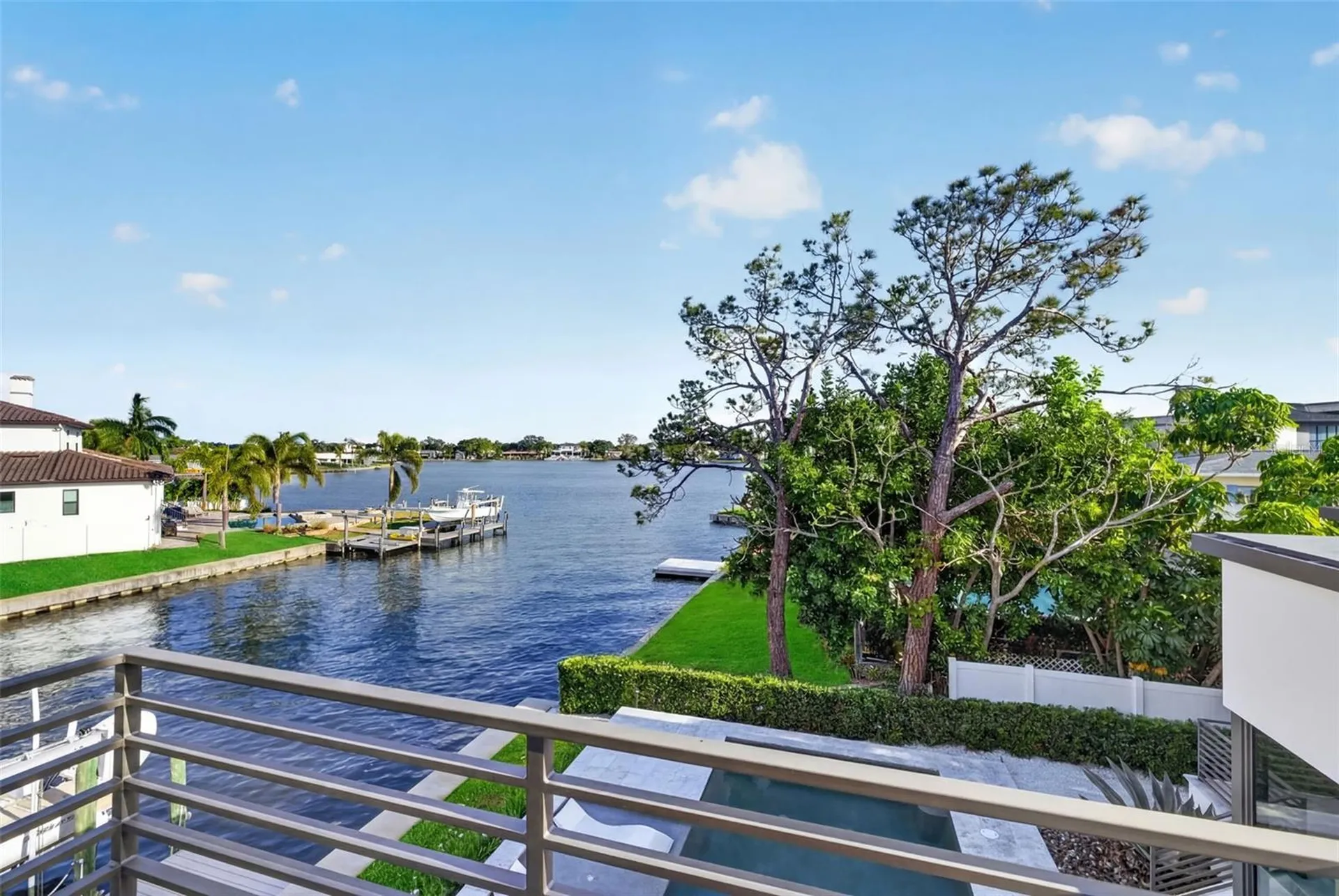 874 Placido Way NE St Petersburg FL 33704