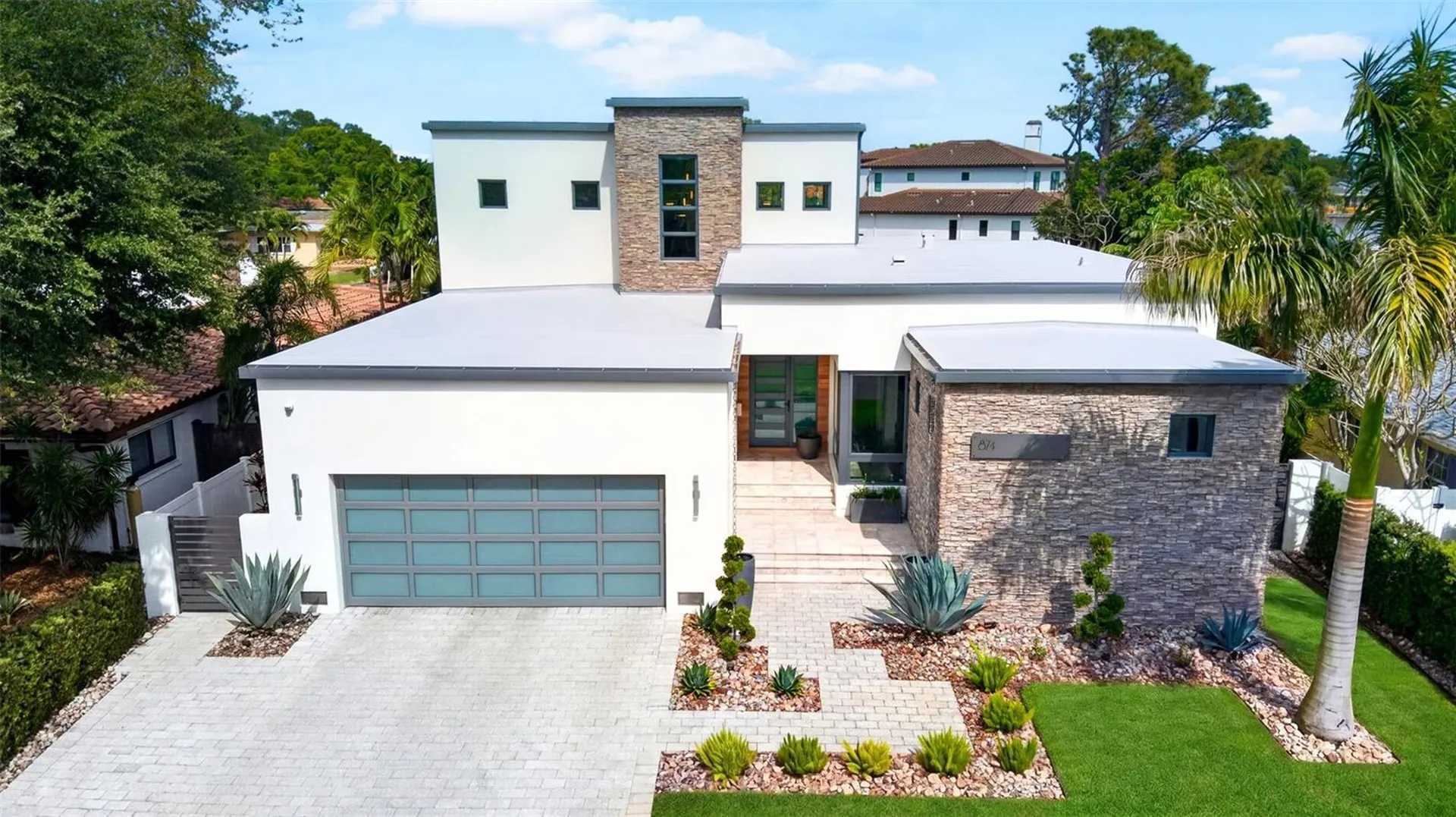 874 Placido Way NE St Petersburg FL 33704