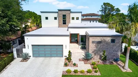 874 Placido Way NE St Petersburg FL 33704