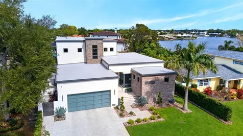 874 Placido Way NE St Petersburg FL 33704