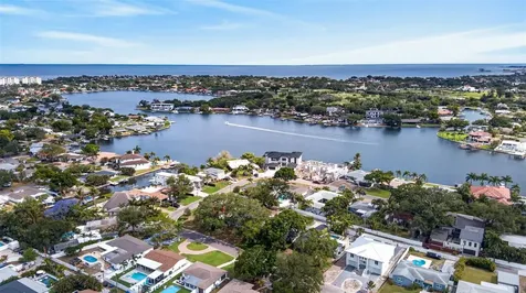 874 Placido Way NE St Petersburg FL 33704