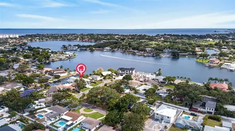 874 Placido Way NE St Petersburg FL 33704