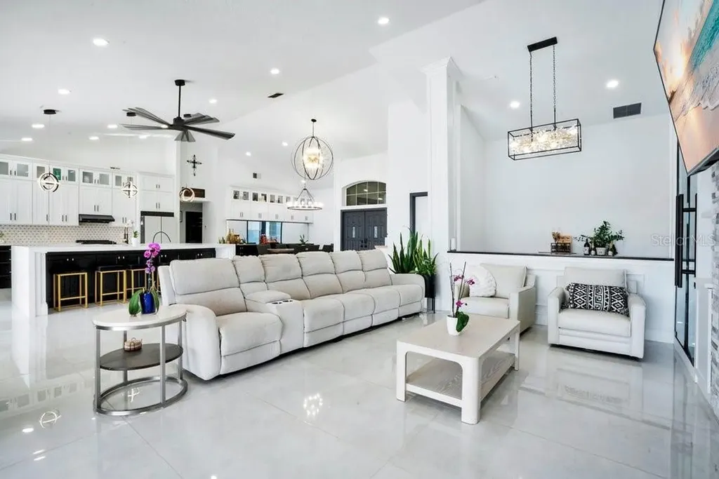10094 Brandon Circle Orlando FL 32836