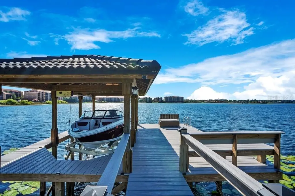 10094 Brandon Circle Orlando FL 32836