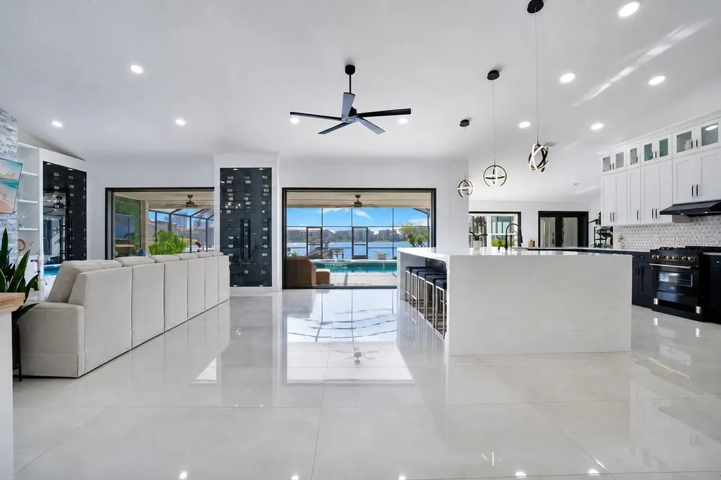 10094 Brandon Circle Orlando FL 32836