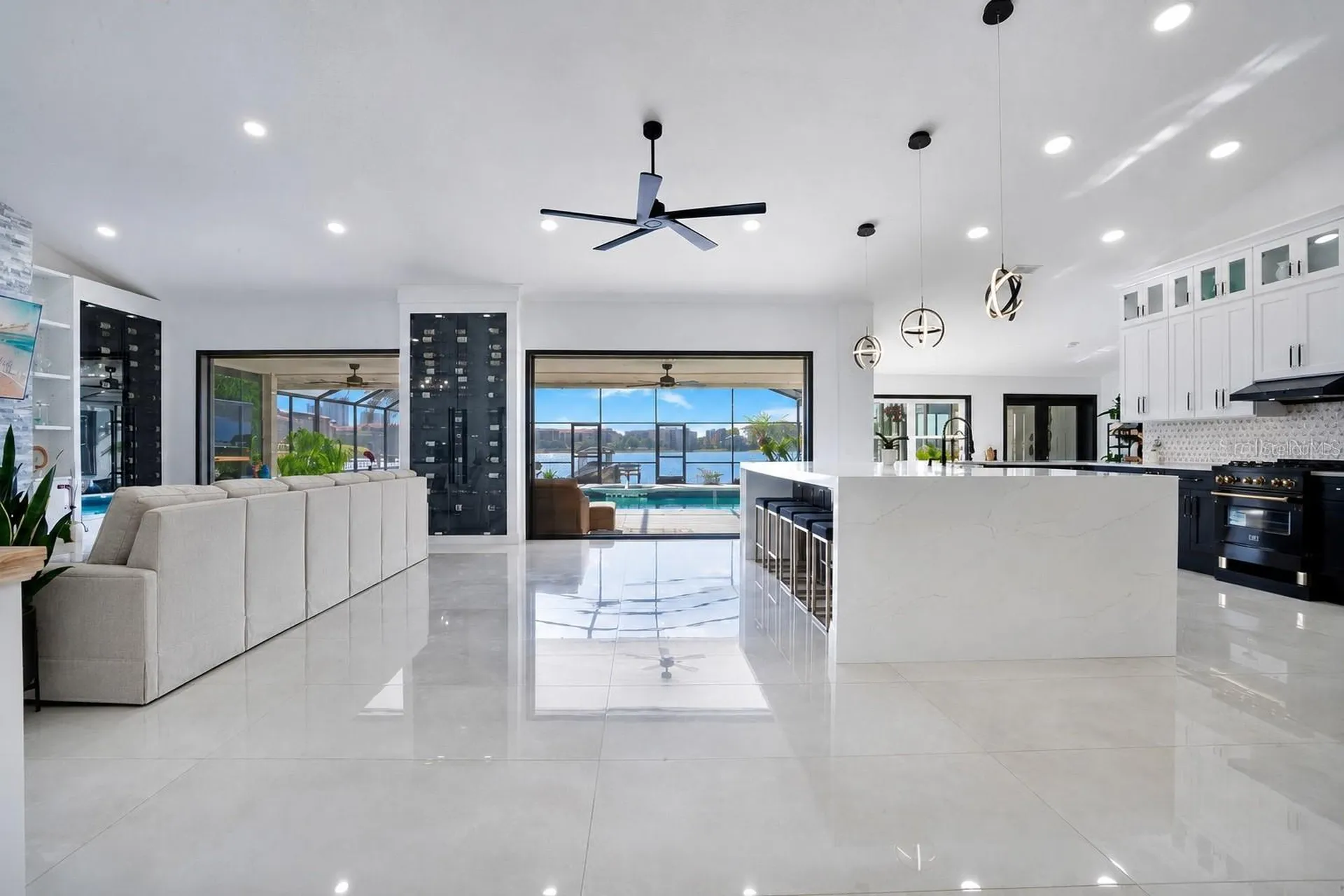 10094 Brandon Circle Orlando FL 32836