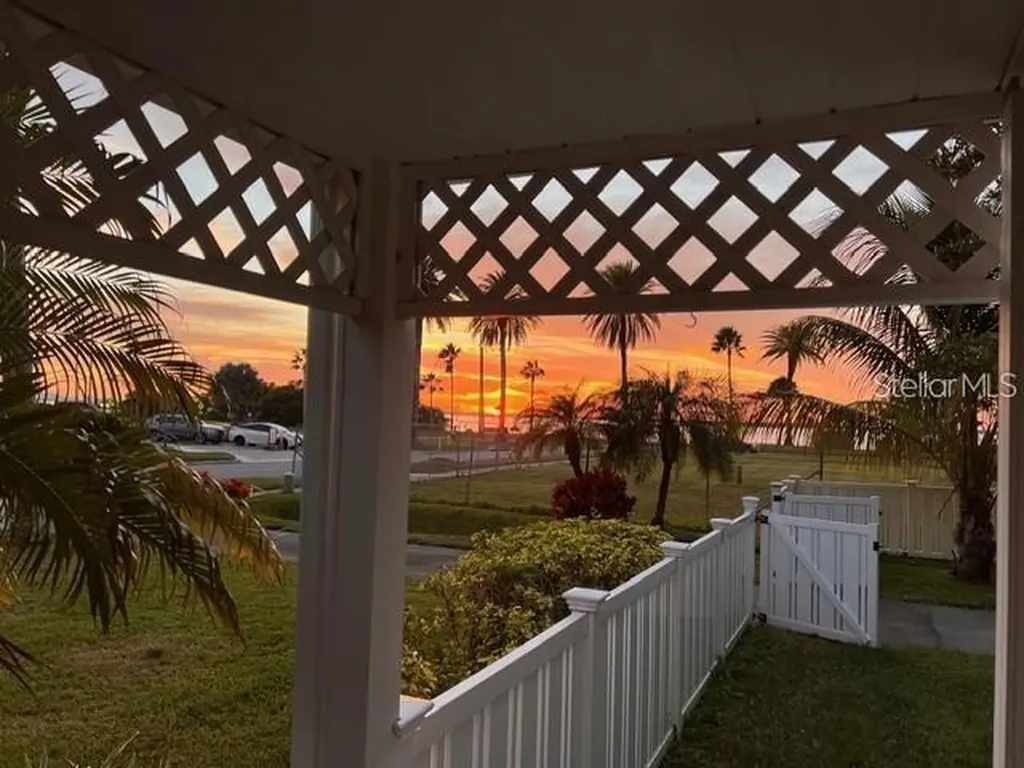 220 Lyndhurst Street Dunedin FL 34698