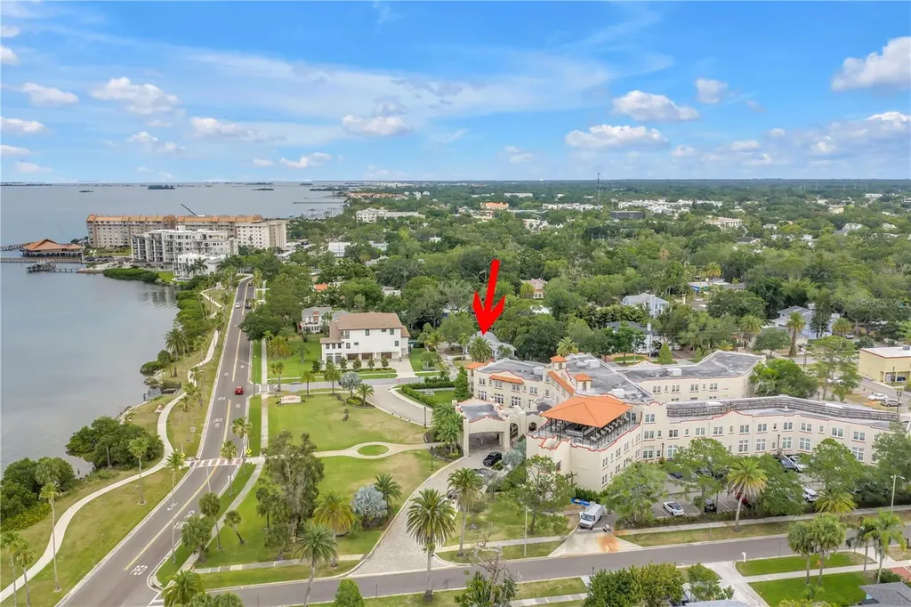 220 Lyndhurst Street Dunedin FL 34698