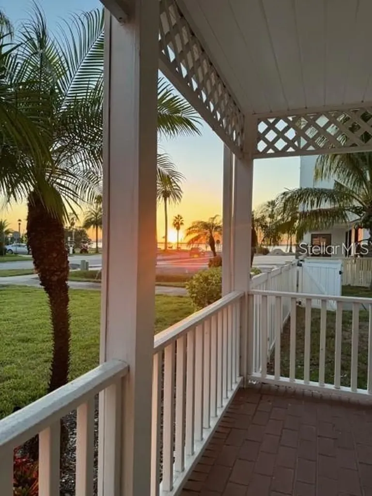220 Lyndhurst Street Dunedin FL 34698