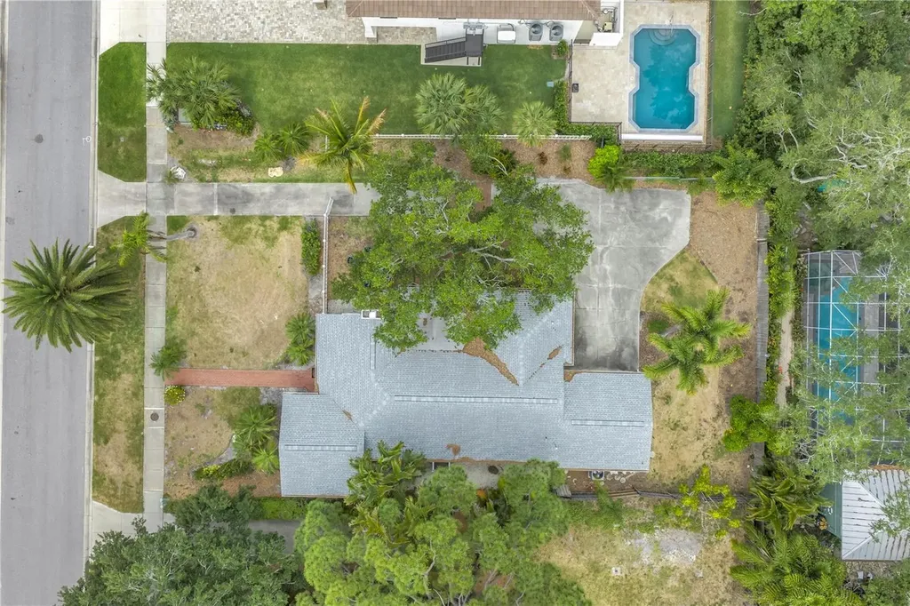 220 Lyndhurst Street Dunedin FL 34698