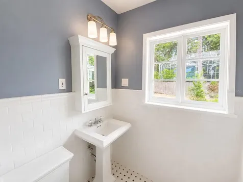 220 Lyndhurst Street Dunedin FL 34698