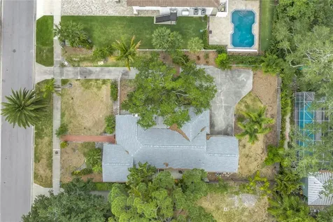220 Lyndhurst Street Dunedin FL 34698