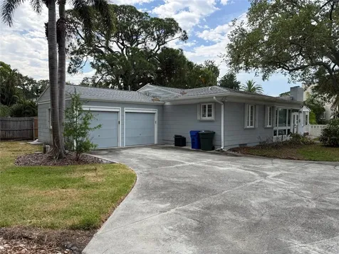 220 Lyndhurst Street Dunedin FL 34698