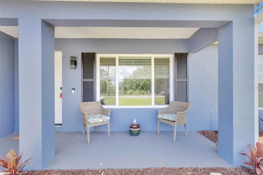 20 Malauka Circle Ocklawaha FL 32179